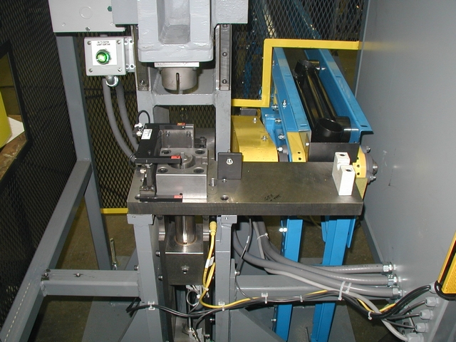 Servo Press Empty Fixture 640x480.JPG